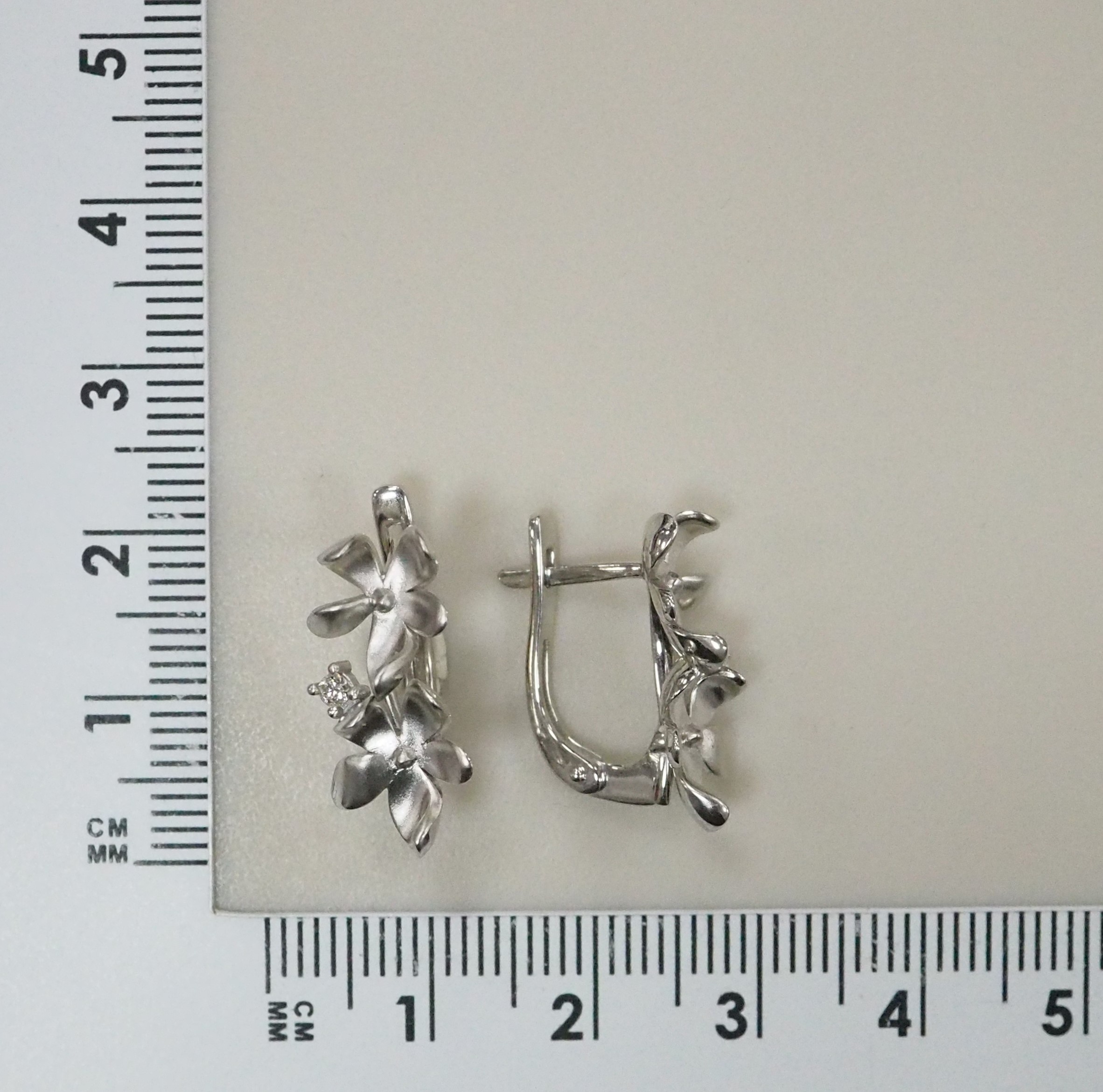 10511-000929 Серьги (Au 585)